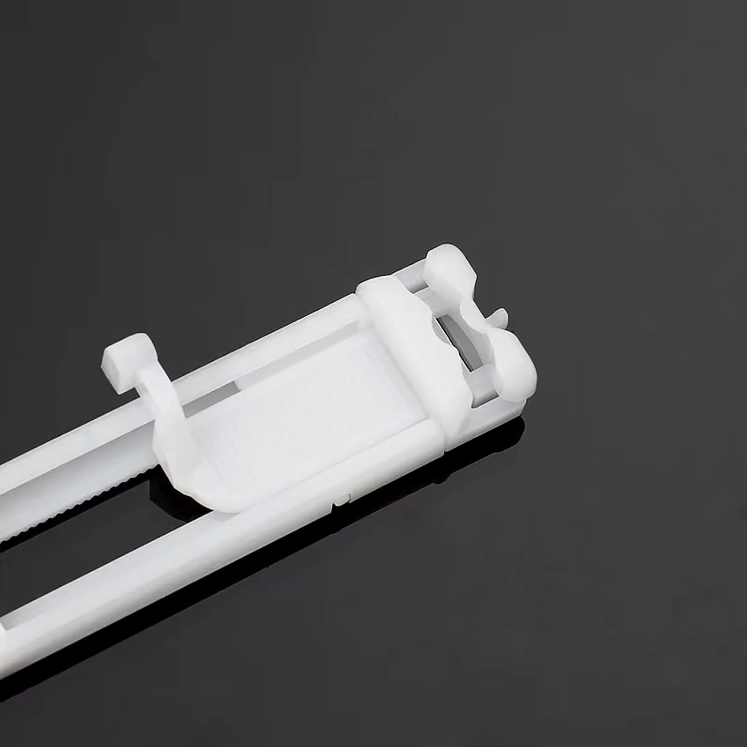 Automatic buttonhole foot end section with presser lever, white plastic, 2-pack