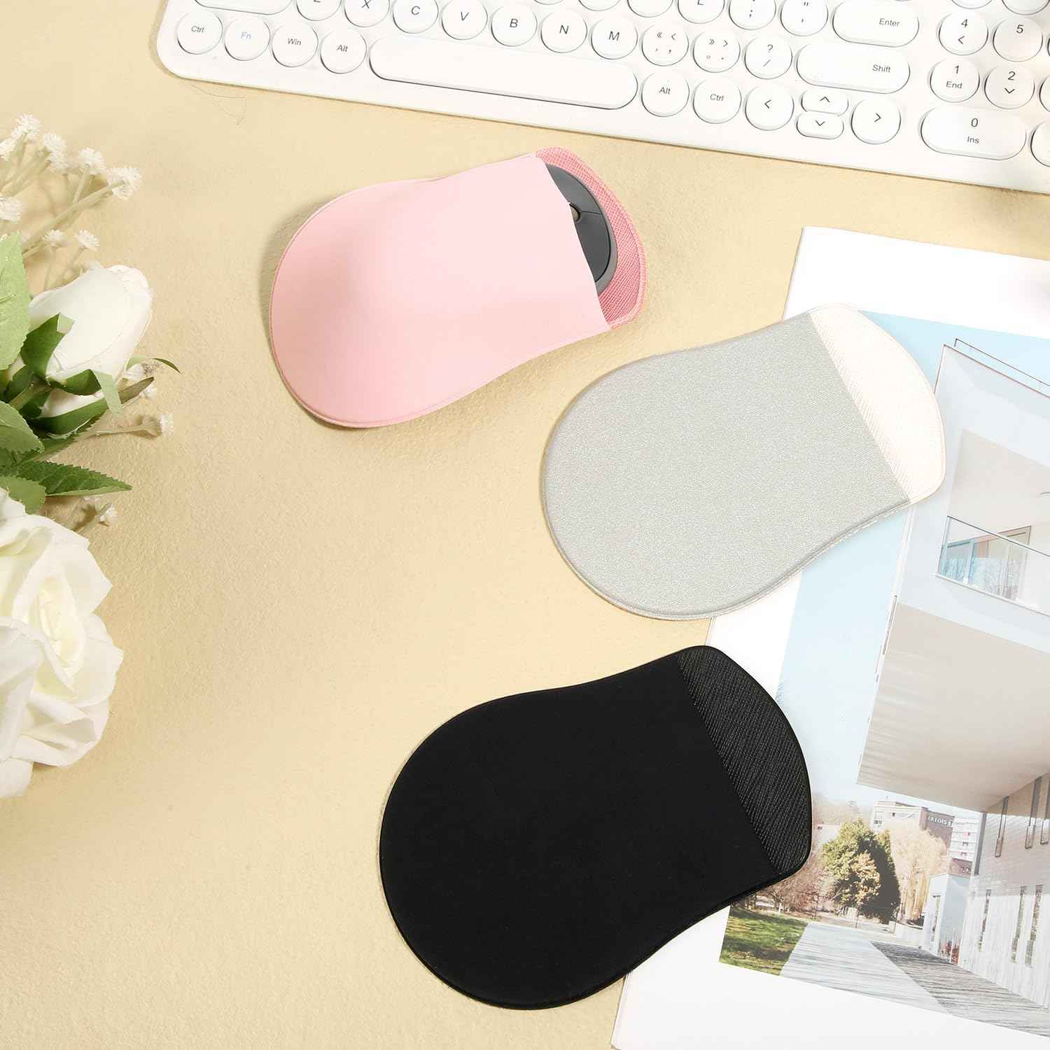 3pcs Stick-On Mouse Pouches with Reusable Adhesive
