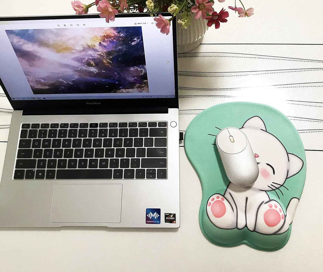 Cute Cat Mouse Pad with Grgonomic Wrist Rest Support Green