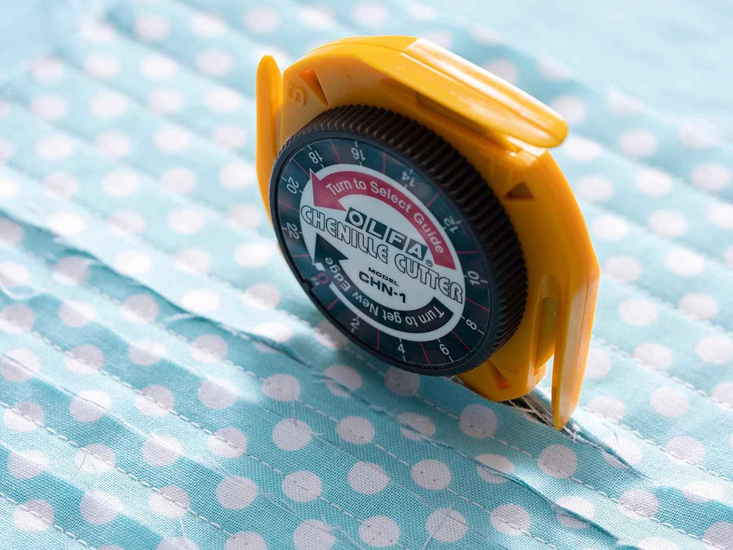 OLFA Chenille Cutter, Yellow (CHN-1) for Sewing,Quilting