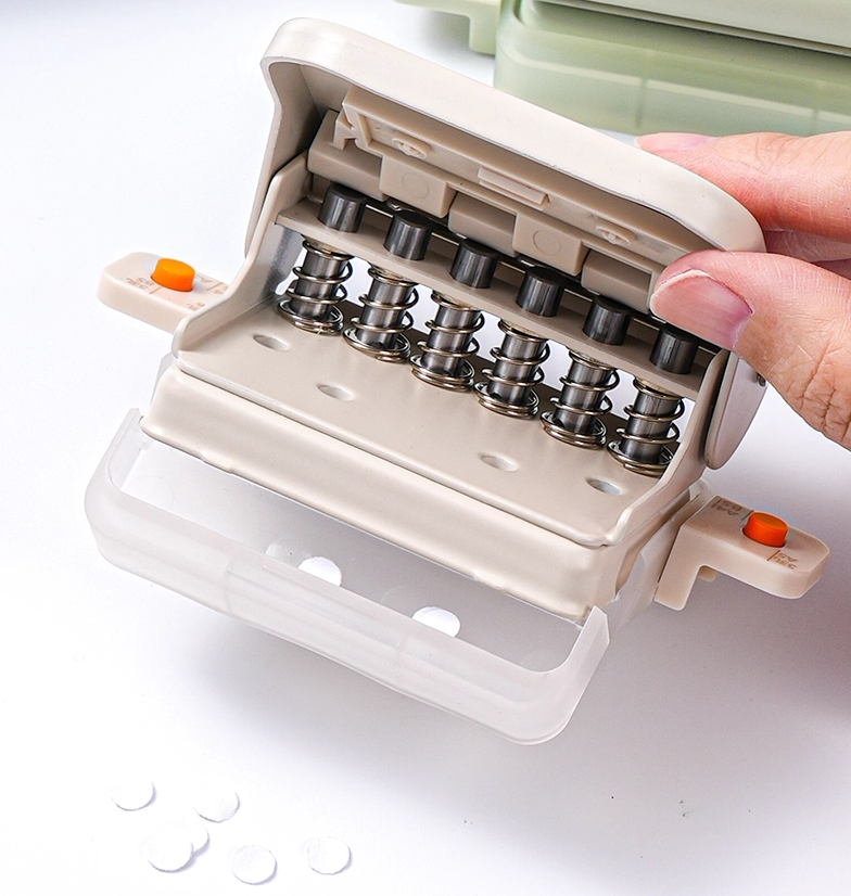 Deli Dual-Use Paper Punch (3/6-Hole) for A4/A5/B5
