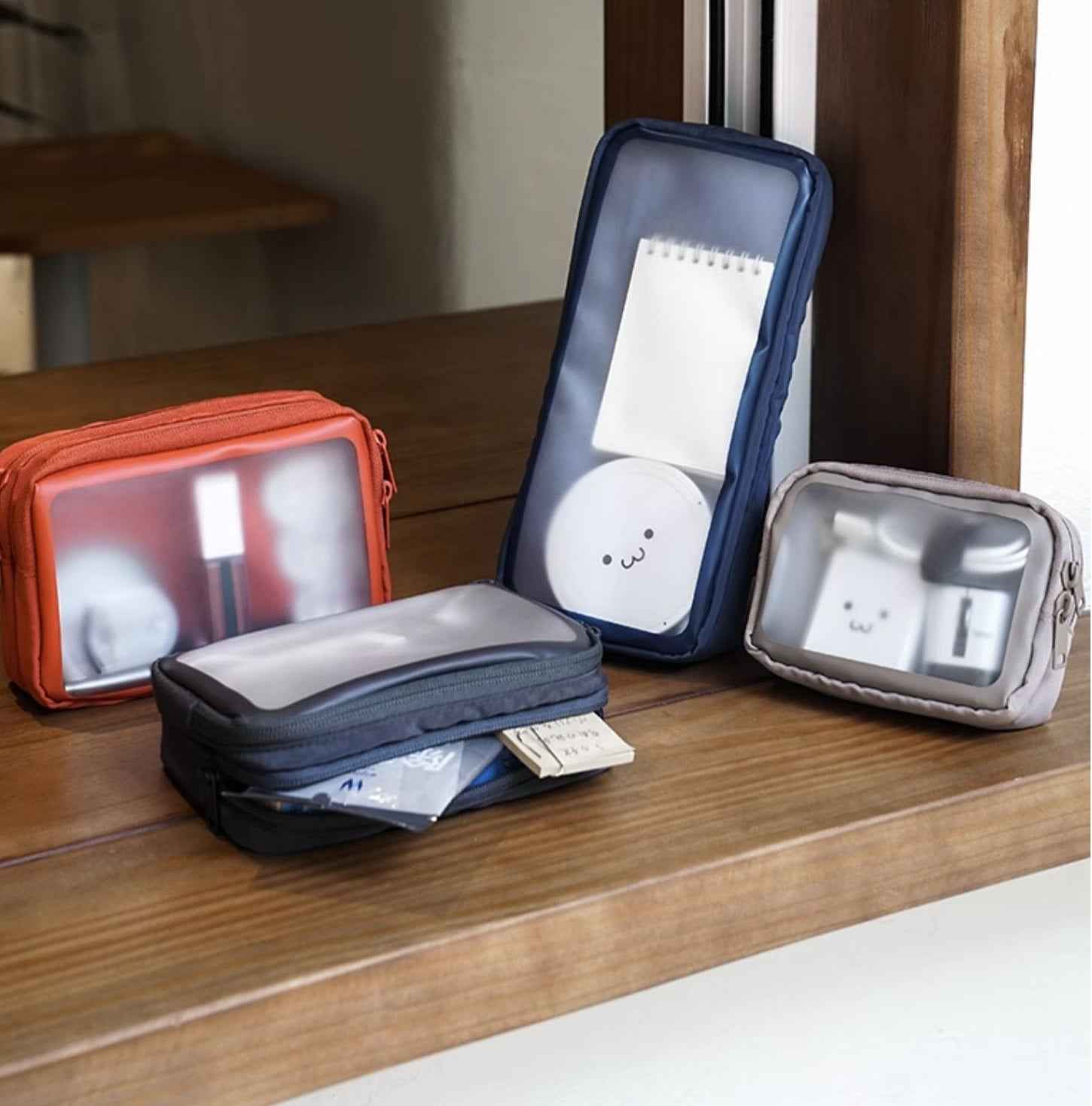 Transparent Makeup & Digital Organizer Bag – Travel Gadget Pouch