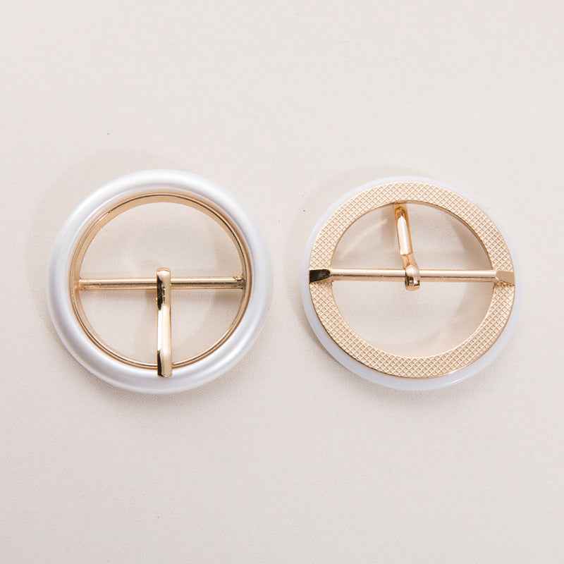 50mm round belt buckle with pearl white resin ring and gold-toned metal clasp