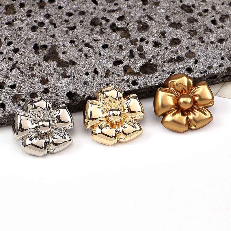 Floral metal shank buttons, assorted gold, silver, and tea gold flower designs (20 pcs)