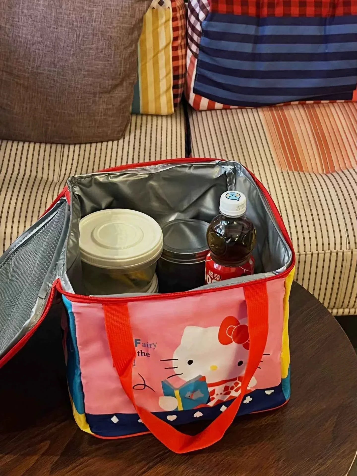 Hello Kitty Insulated Lunch Picnic Storage Bag