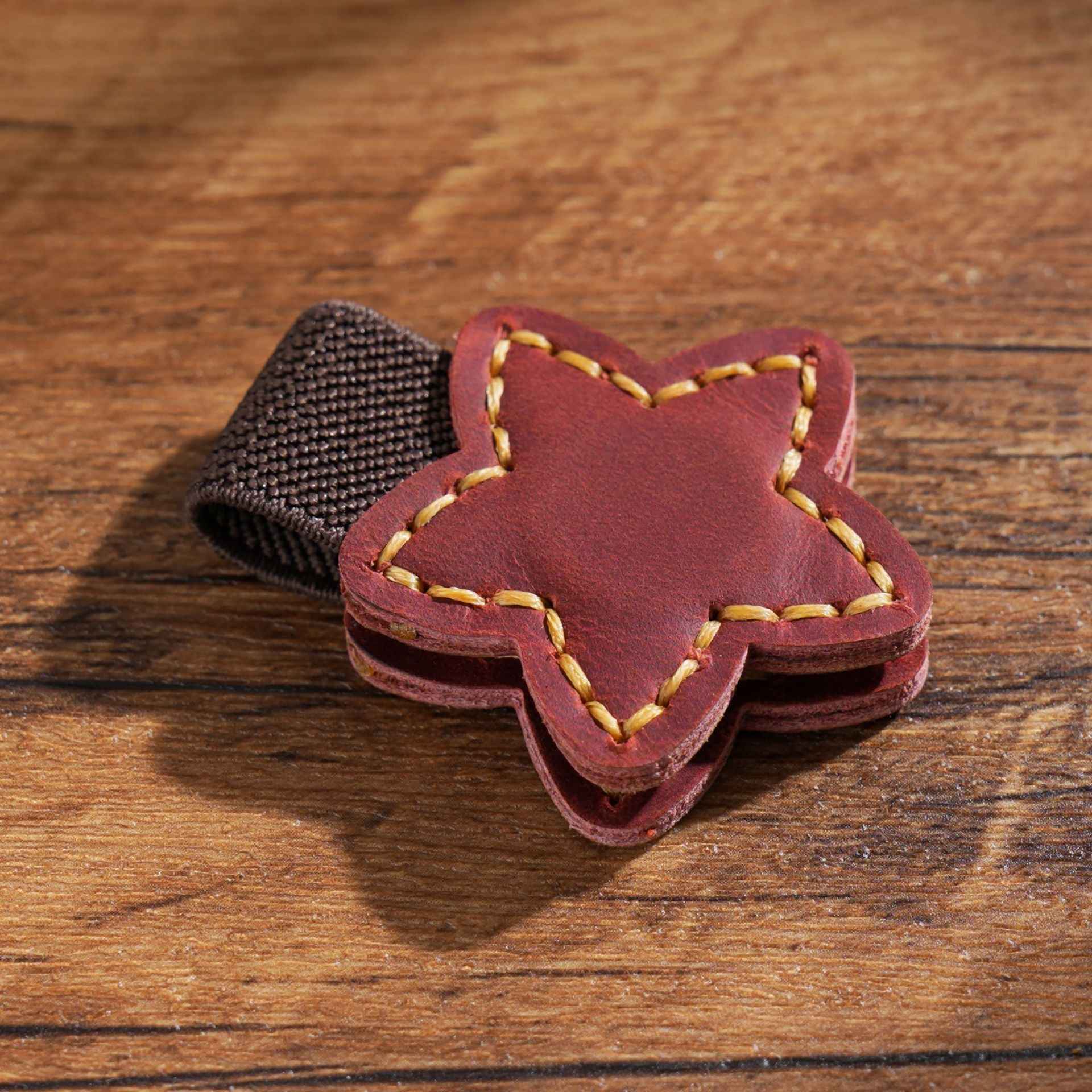 2pcs Star Magnetic Leather Bookmarks Clips Wine