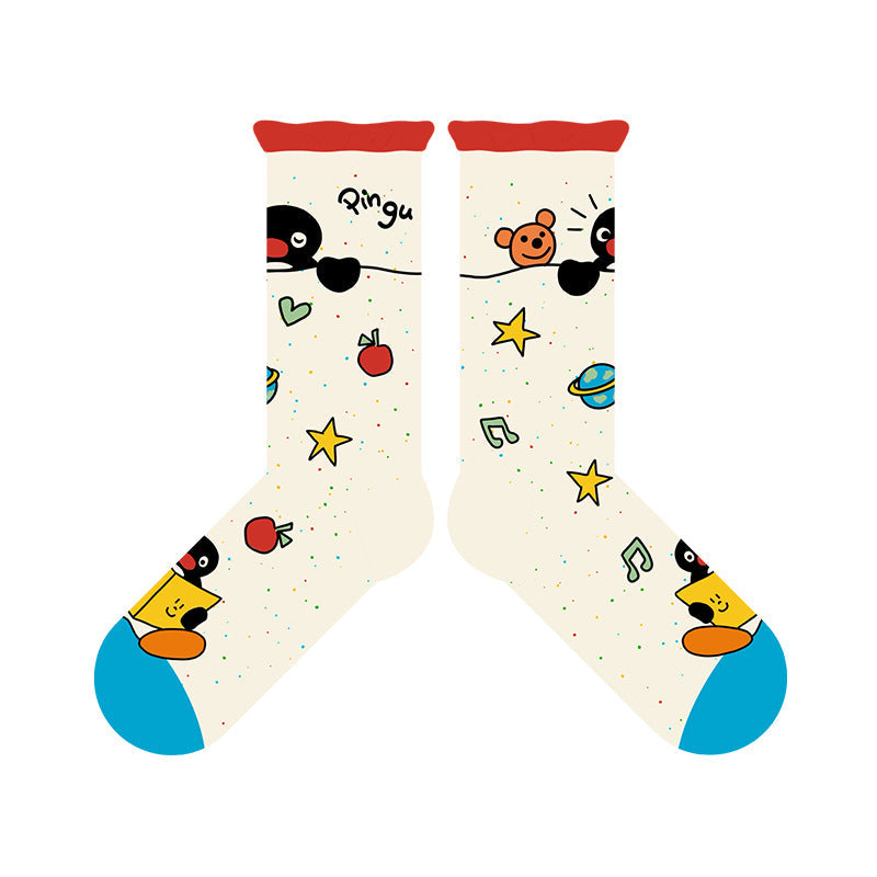 Creme Pinguin-Knöchelsocken mit Sternen, Noten und orangenen Akzenten, 2er