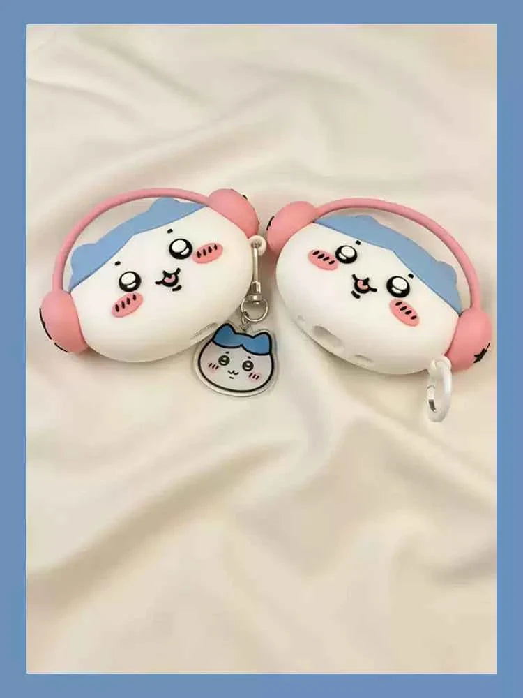 Cartoon Headphone-Wearing Usagi AirPods Case