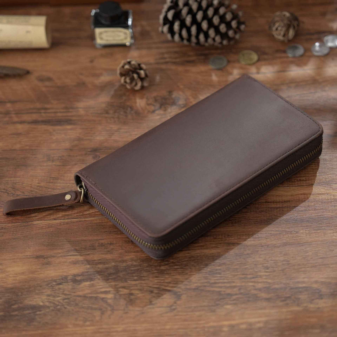 Leather Weeks Cover with Zipper – Pen Organizer & Notebook Sleeve Black
