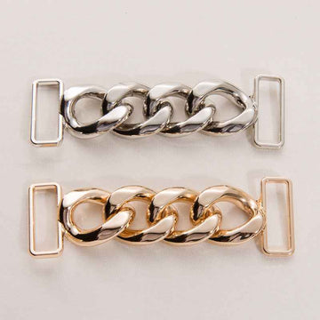 Decorative chain buckle, silver tone; two rectangular prongs with interlocking link chain, 95mm