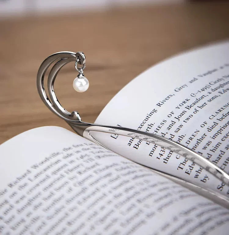 GNASEET Metal Bookmark with Pearl Pendant – Willow Leaf Design | Elegant Gift for Women & Book Lovers
