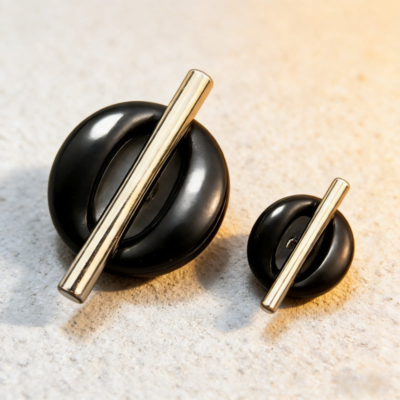 Hohle Metallknöpfe schwarz mit goldfarbenem Stab, rundes Ringdesign, 20er Pack