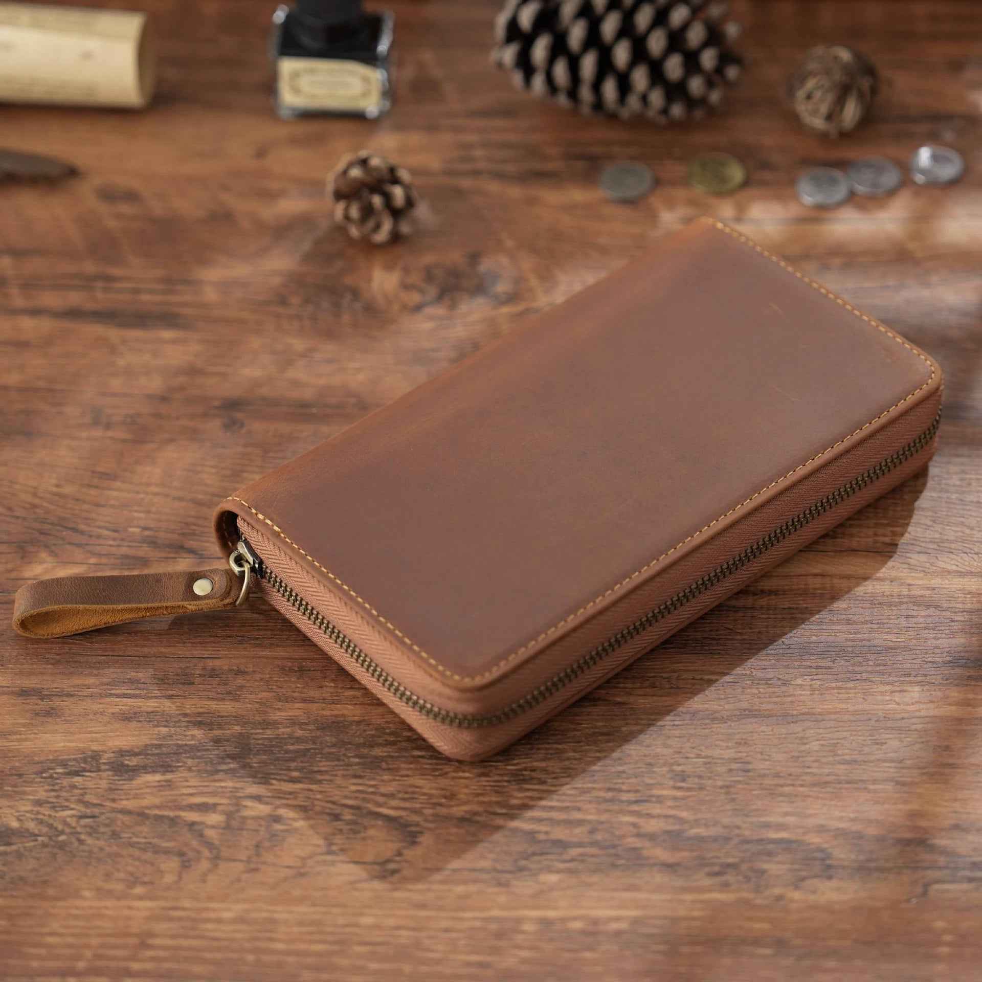 Leather Weeks Cover with Zipper – Pen Organizer & Notebook Sleeve Brown