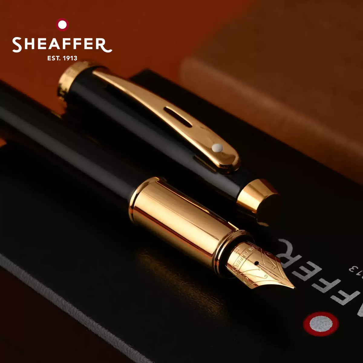 Sheaffer 100 Fountain Pen Gift Set – Fine Nib (~0.5mm), Gold Clip, Converter & Ink | Polished Chrome / Black Lacquer / Dark Blue-Grey