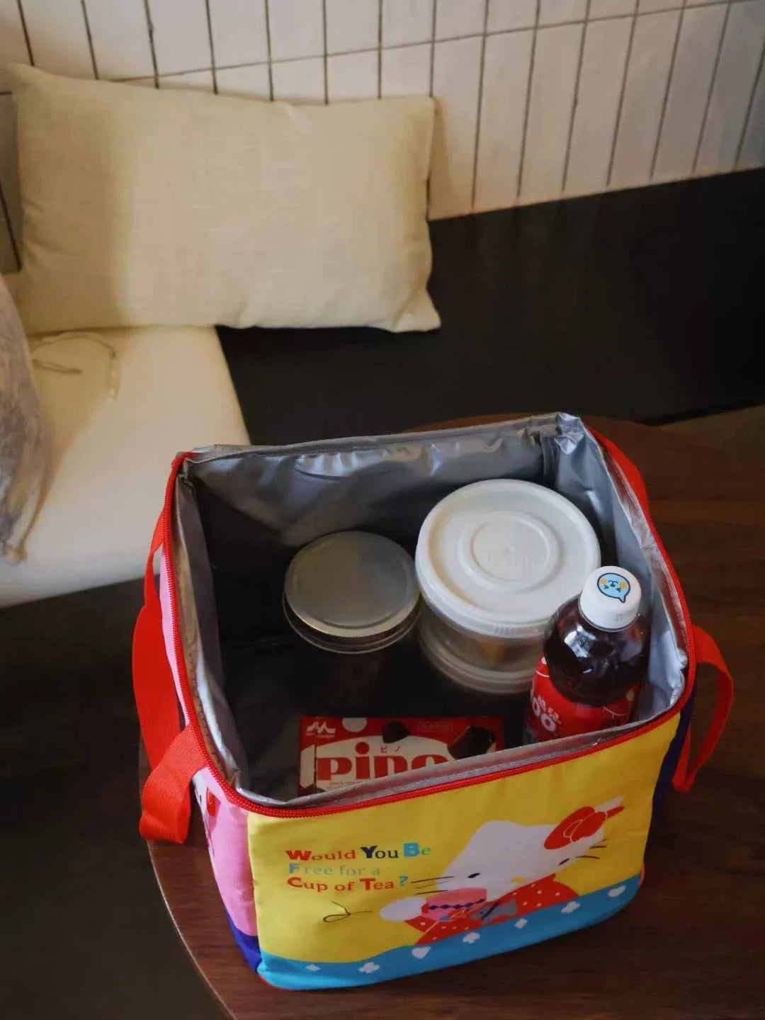 Hello Kitty Insulated Lunch Picnic Storage Bag