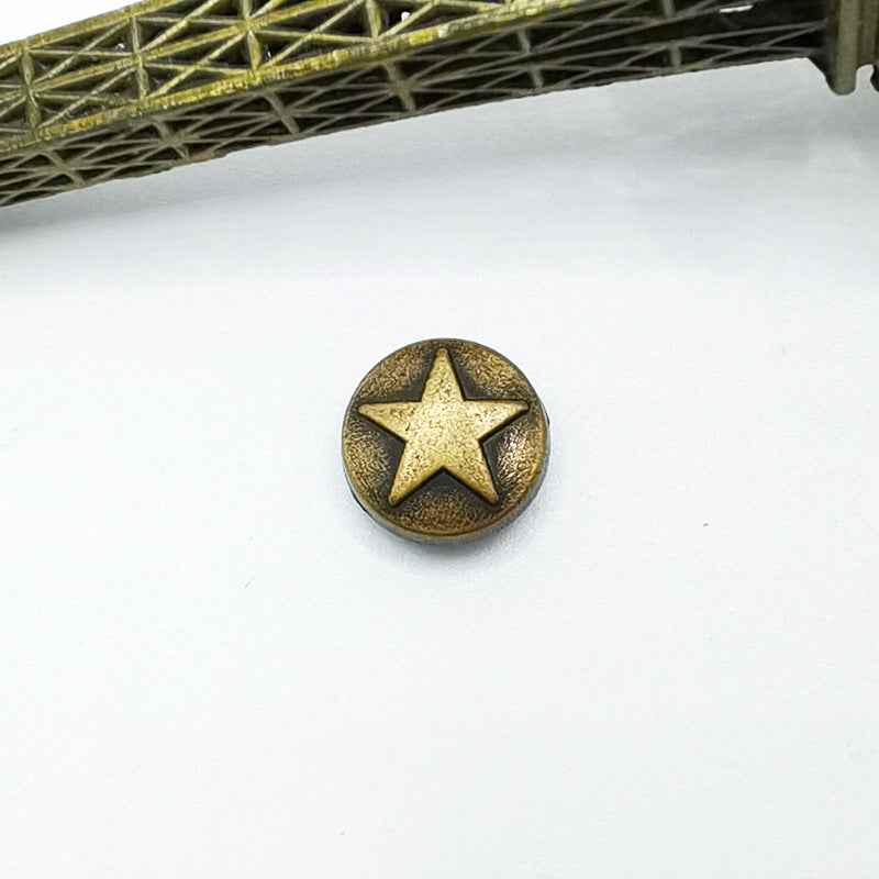 Stern-Stud Knopf, goldfarben mit fünfzackigem Stern in der Mitte