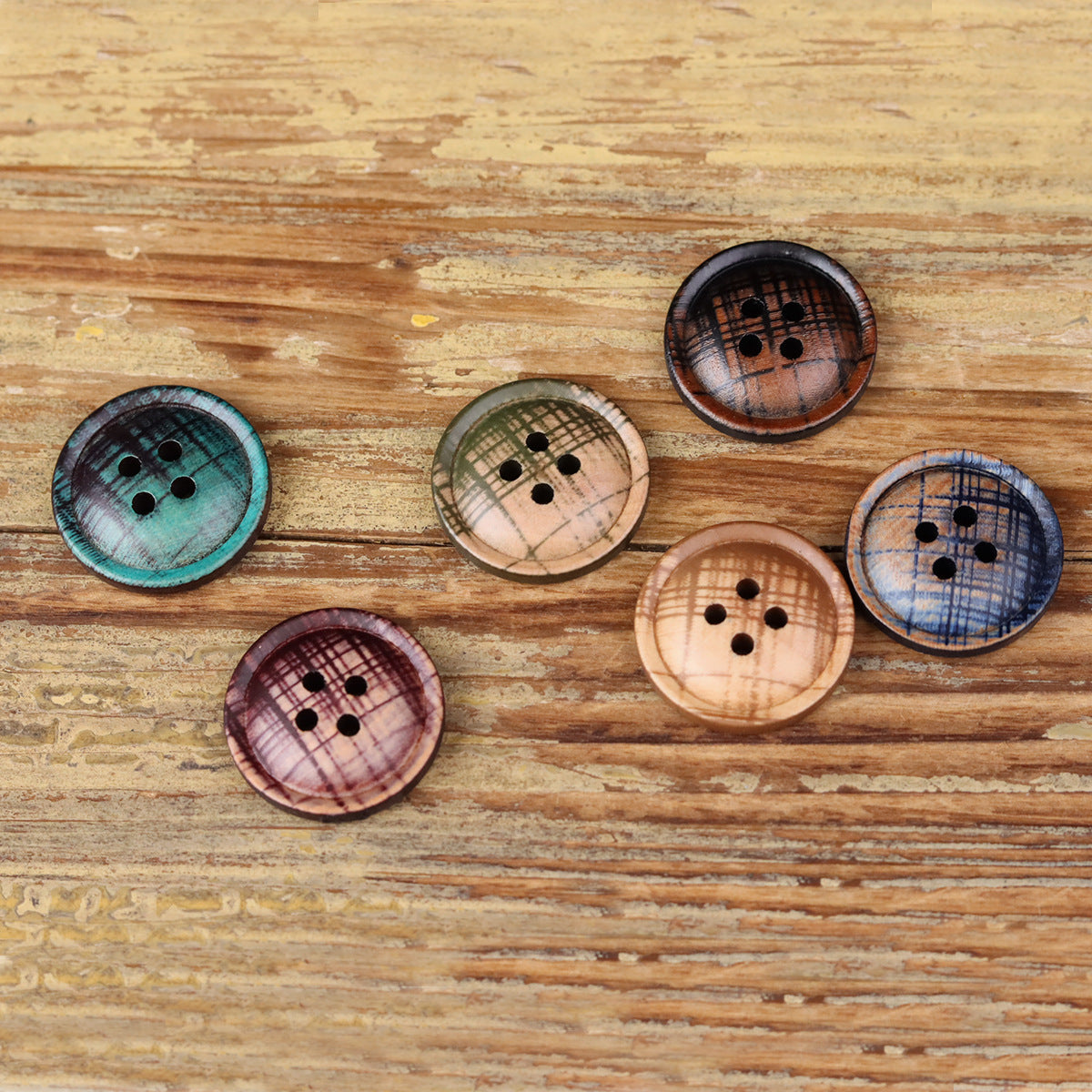 Assorted 4-hole round buttons, mixed plaid fabric colors with four holes
