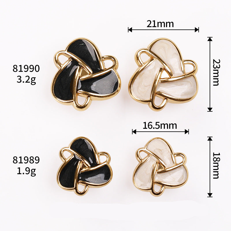 Dreiblatt-Emailleknöpfe mit Größenangaben (21mm/23mm, 16.5mm/18mm), schwarz & weiß