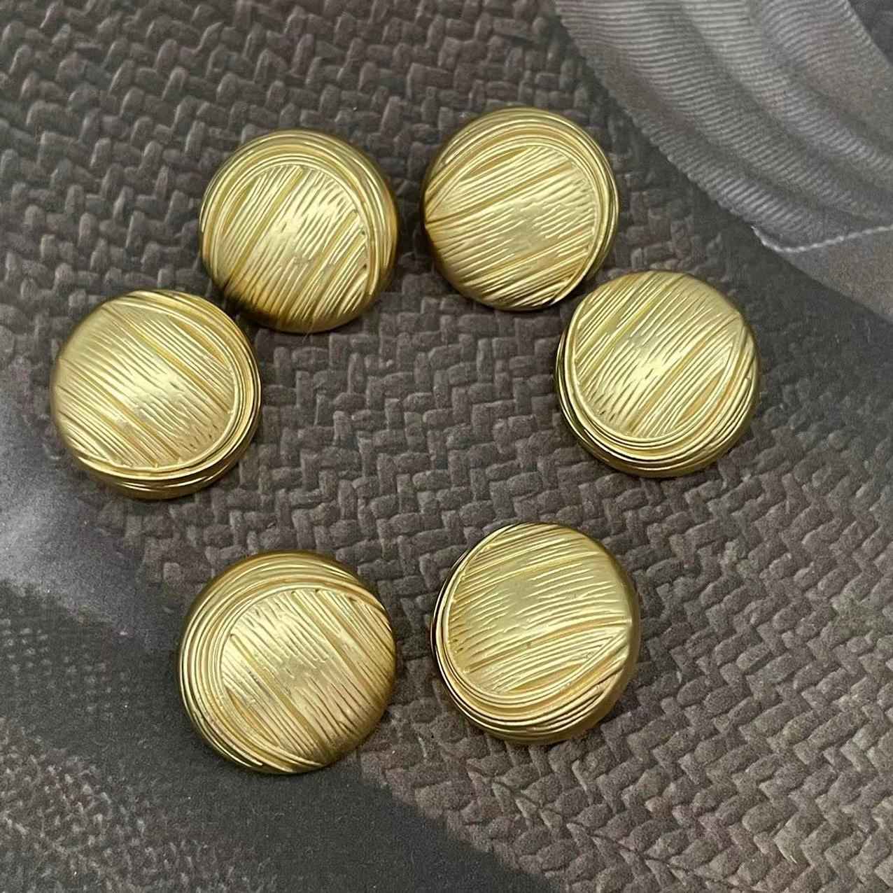 Set of matte gold round mushroom shank buttons with textured vertical ridges (30 pcs)