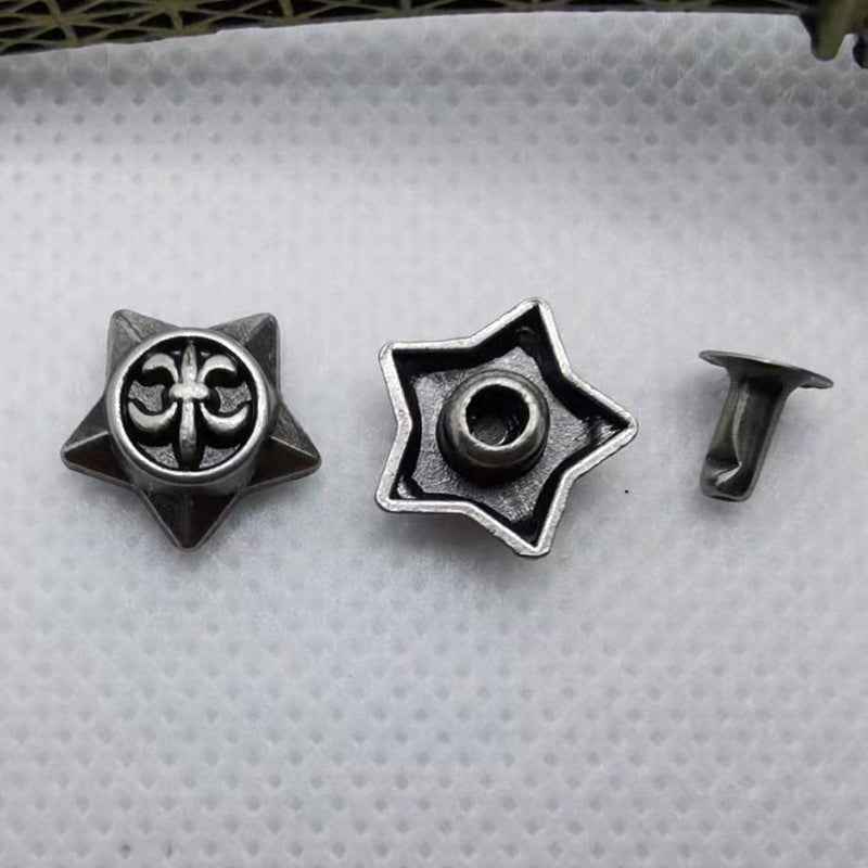 Stern-Studs aus Metall, silbern, flache Punk-Spikes mit variierter Sternform