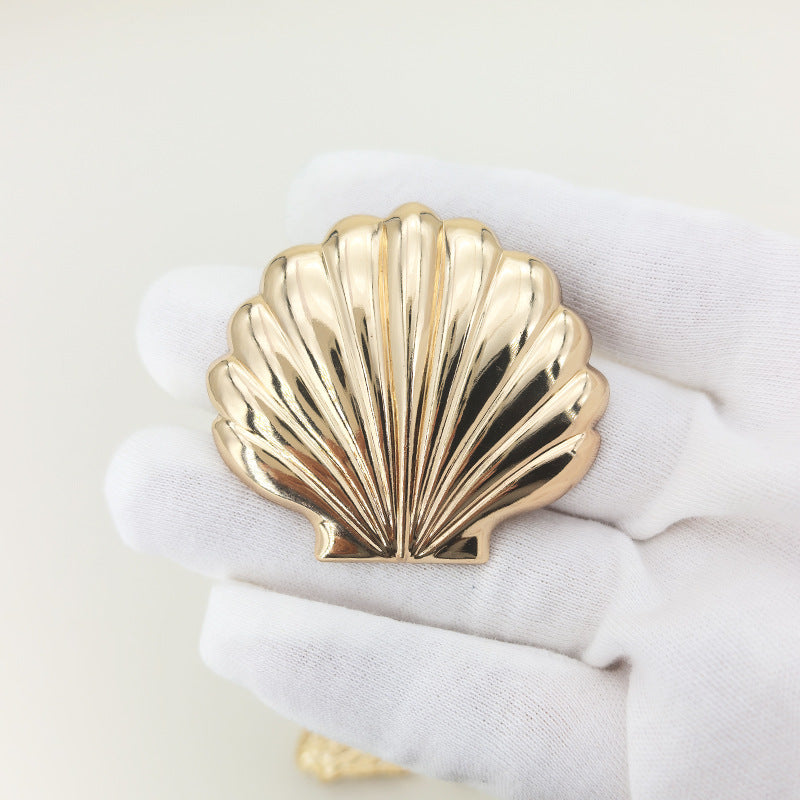 Gold brooch set of 16 irregular metal safety pins, assorted shell and flower shapes