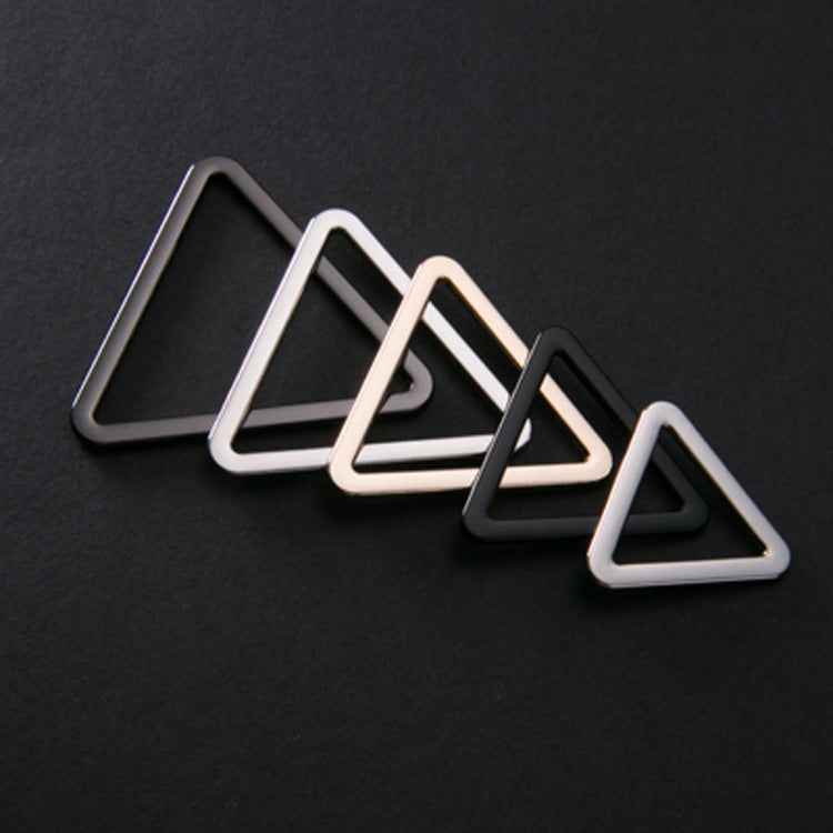 Triangle metal buckle rings in black and white