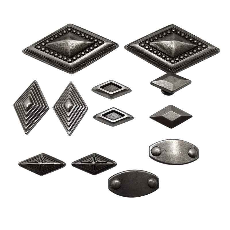 Geometrische Metall-Deko-Druckknöpfe mit Diamant-Design und Nieten, silberfarben (30er Pack)