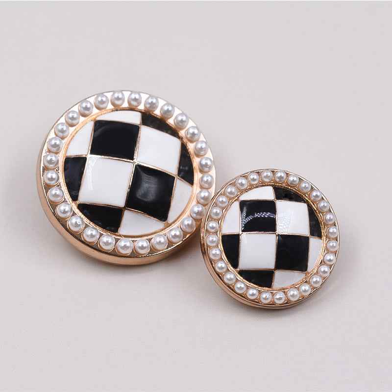 Round black-and-white checkered metal shank buttons with pearl rim, gold tone, 2-pack