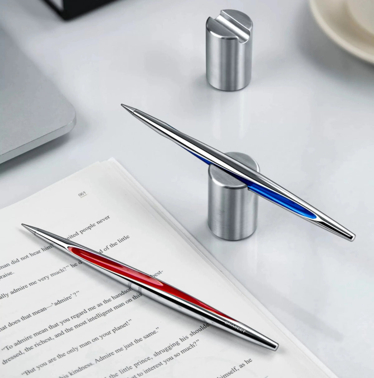 GNASEET Inkless Eternal Pen with Spinning Fidget Base – Metal Body Desktop Writing Set | 158x28x49mm