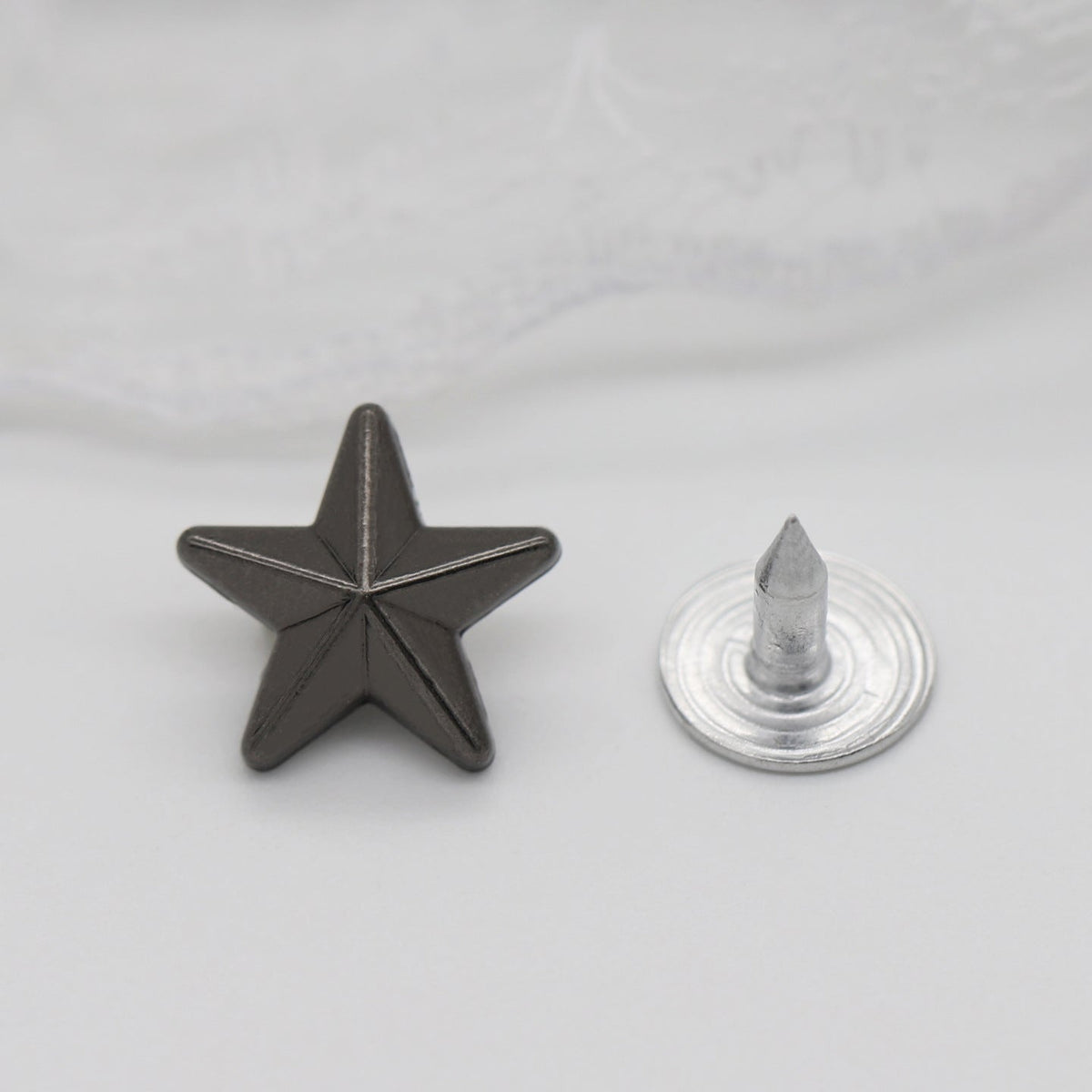 Five-Point Star Metal Stud Buttons for Shoes & Clothing, 100-Pack Gunmetal