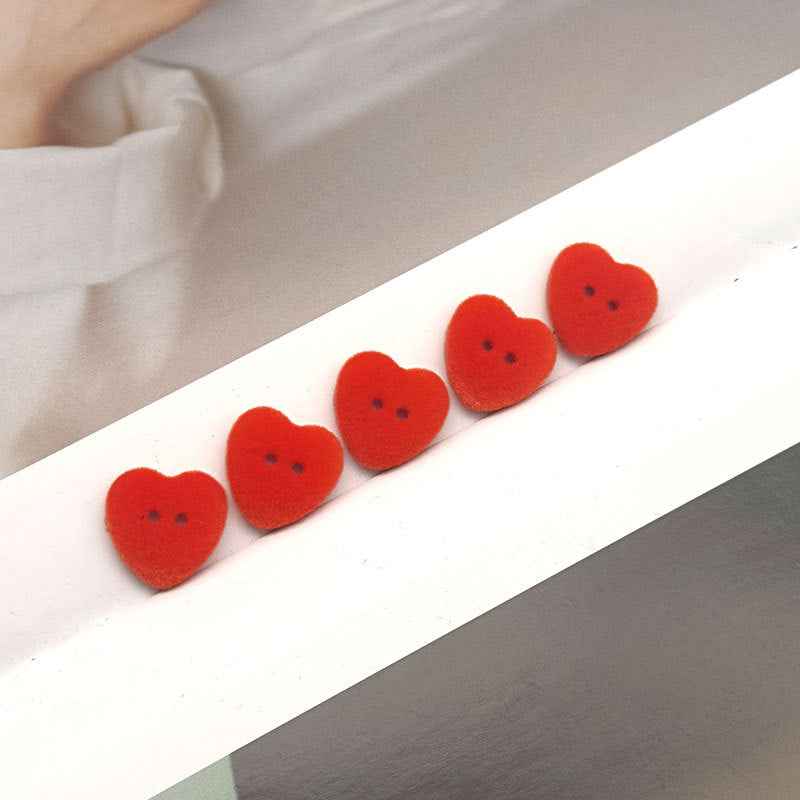 Heart-shaped 2-hole velvet resin buttons, orange-red hearts with two holes