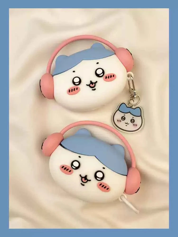 Cartoon Headphone-Wearing Usagi AirPods Case