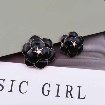 18/23mm Camellia metal shank buttons, black, star center, 10pcs