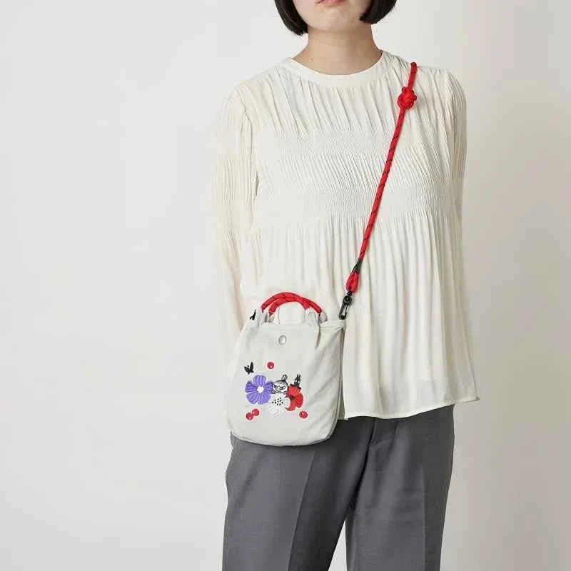 Moomin Japanese Cartoon Embroidered Handbag White