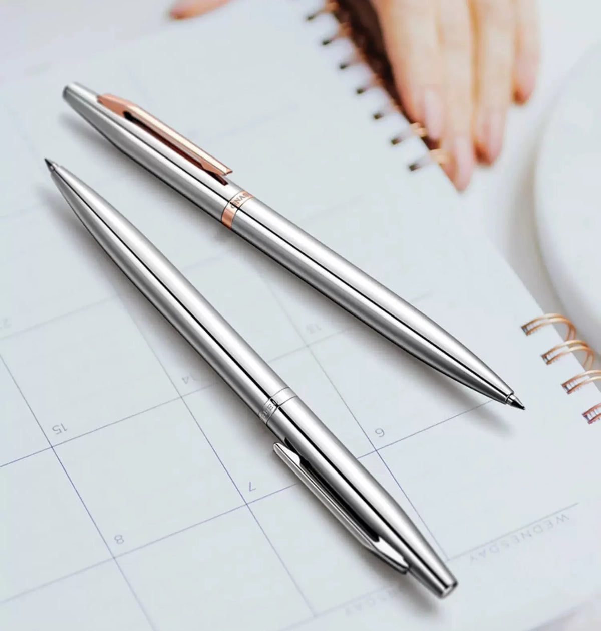 GNASEET Silver Chrome Metal Ballpoint Pen – Brass Cartridge, Polished Metal Body | 139x12x10mm