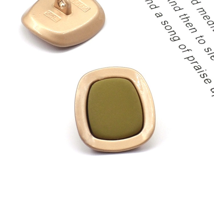 Square concave metal shank button, olive green front