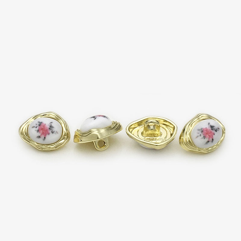 Unregelmäßige Metall-Blumenknöpfe 12×15mm, goldfarben, Vorderseiten und Rückseiten mit Öse